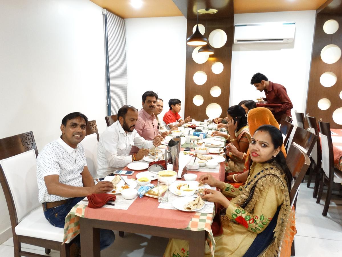 호텔 로얄 인 Chittorgarh 외부 사진