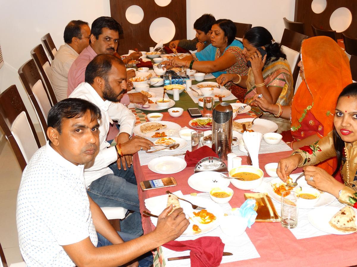 호텔 로얄 인 Chittorgarh 외부 사진
